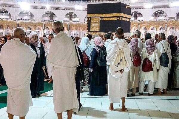 ممنوعیت حمل آب زمزم در پروازهای‌بارگشت برای حجاج
