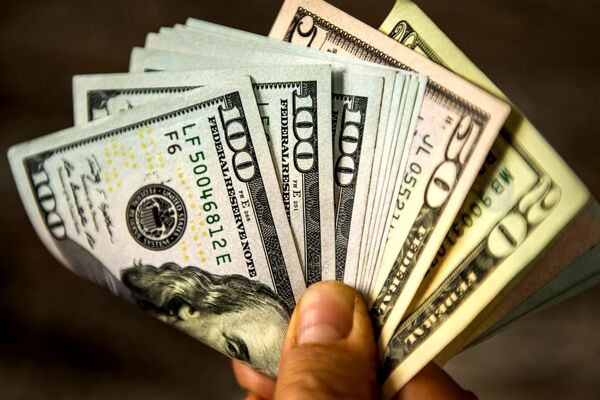 تخصیص ارز به این کالاها برای دولت14 میلیارد و 136میلیون دلار آب خورد