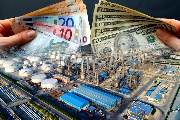 دولت چه برنامه‌هایی برای کنترل بازار ارز در سال 1403 دارد؟ 