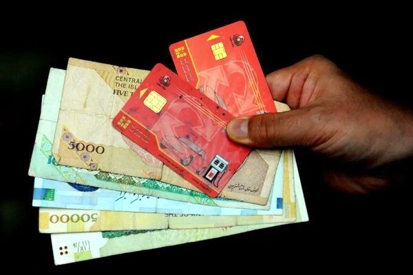 بازی دو سر برد دولت/دریافت همزمان سود عوارض واردات خودرو و قیمت بنزین