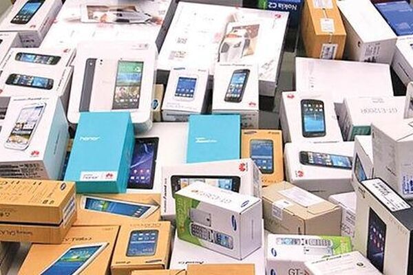 ورود شورای رقابت به انحصار در واردات موبایل 