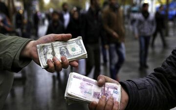 حراج سکه سیگنال افزایش نرخ دلار را داده‌ بود 