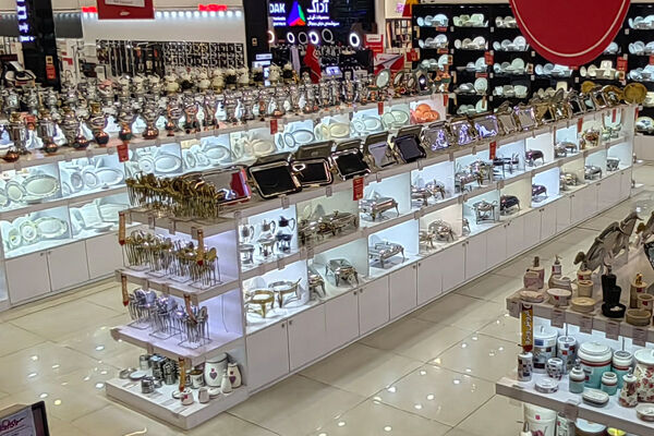 طبل توخالی تخفیف در "سراها"/ کالاهای جهیزیه، پک اجباری و نامرغوب است