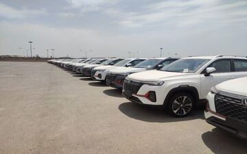 آغاز ثبت‌نام ١٢ مدل خودروی وارداتی؛ متقاضیان ۳ روز فرصت دارند