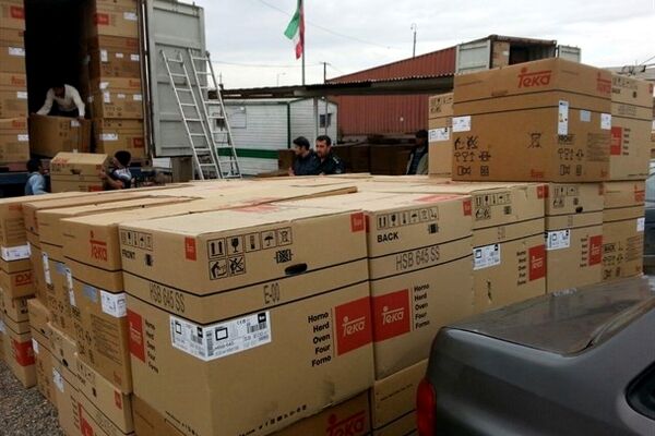 انتقاد تولیدکنندگان لوازم خانگی از افزایش «راه‌های قانونی قاچاق»