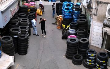 نمایشگاه بهاره خالی از لاستیک دولتی/ وزارت صمت به عهد خود وفا‌ نکرد