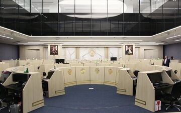 عبور ارزش دلاری ۴ بورس ایران از ۲۰۰ میلیارد