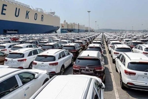 واردات خودرو دست دوم خارجی؛ مایه سرافکندگی ایرانیان یا گره‌گشای بازار؟