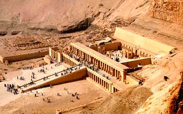 پیدا شدن یک شهر باستانی 1800 ساله در مصر + عکس