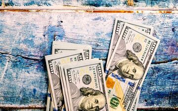 پیش بینی وضعیت نزولی دلار در سال 2024