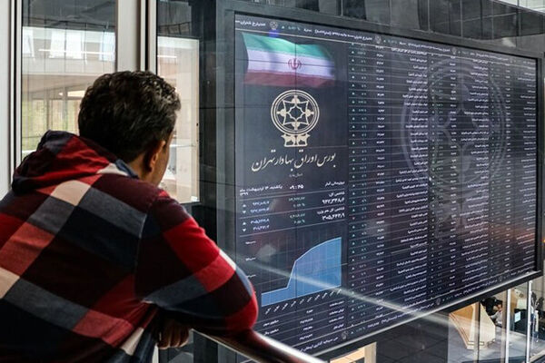  رشد نرخ دلار هم بورس را صعودی نکرد / پیش بینی بازار سهام 