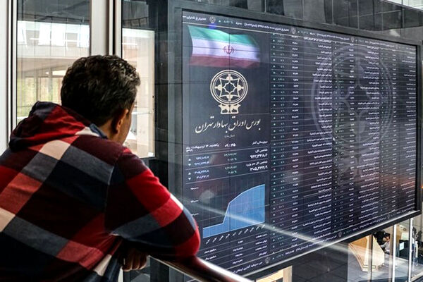  رشد نرخ دلار هم بورس را صعودی نکرد / پیش بینی بازار سهام 