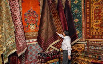 تدوین سند راهبردی تحول فرش دستباف