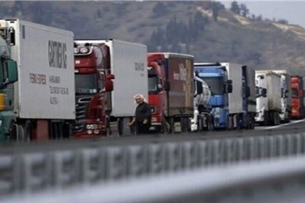 چالش جدید رانندگان ایرانی در ترکیه/ترک‌ها از خودروها مالیات سوخت می‌گیرند