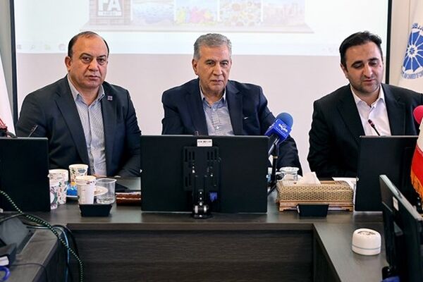 با توسعه گردشگری می‌توان بر محدودیت‌های ناشی از تحریم‌ ها غلبه کرد