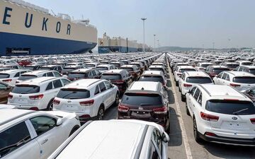 استاندارد مانع واردات خودرو شده است؟