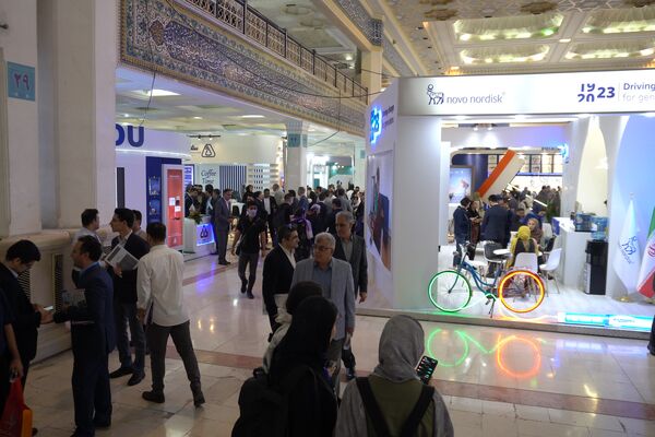 خودشان نبودند اما در آمارها بودند / شرکت‌های خارجی نامریی در نمایشگاه «ایران فارما»