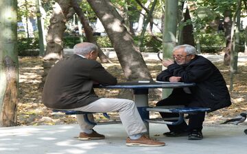 درخواست بازنشستگان از مدیرعامل تامین اجتماعی/ در پرداخت عیدی‌ها تجدیدنظر شود