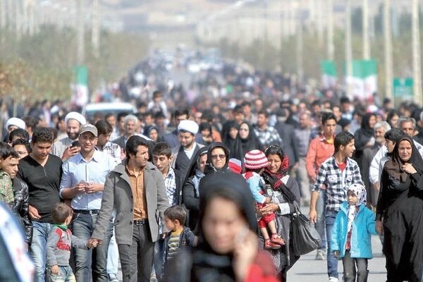اختلاف عجیب در آمارها/ تکذیب جمعیت ٩٠ میلیون نفری ایران 