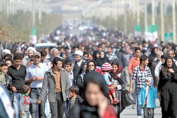 اختلاف عجیب در آمارها/ تکذیب جمعیت ٩٠ میلیون نفری ایران 
