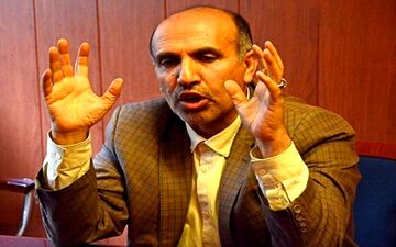 کارشناس اقتصادی: آمار غلط به رییسی می‌دهند/ چرا ائمه جمعه دیگر از گرانی‌ها صحبت نمی‌کنند؟