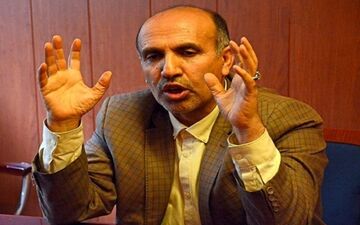 کارشناس اقتصادی: آمار غلط به رییسی می‌دهند/ چرا ائمه جمعه دیگر از گرانی‌ها صحبت نمی‌کنند؟
