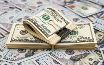پیش بینی قیمت دلار امروز 2 اسفند 1401