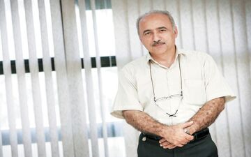 افقه: شوک «طوفان الاقصی» به فرزین /  شرط ماندگاری او دچار چالش می‌شود؟