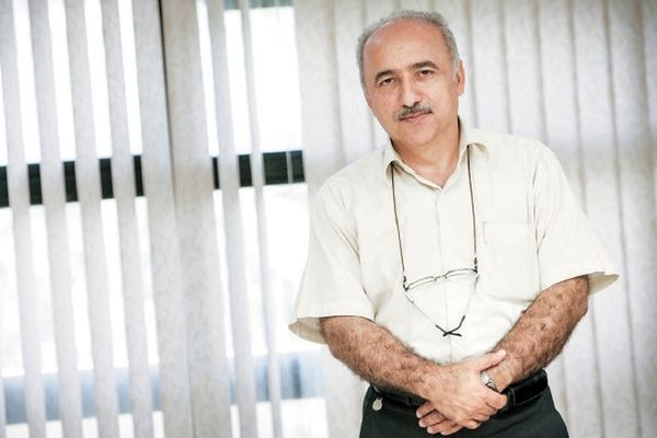دلار بر قله صعود می‌ماند/ رشد قیمت در بازارهای همسایه