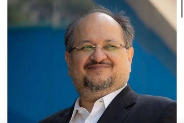 حکم هیات مدیره هلدینگ خلیج فارس برای وزیر دولت اصلاحات/ محمد شریعتمداری به ارزشمندترین شرکت بازار سرمایه رفت