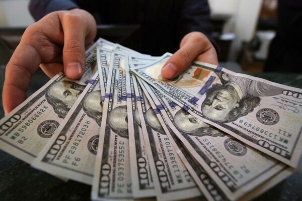 پرداخت ۶.۳ میلیارد دلار ارز دولتی به صنعت خودرو