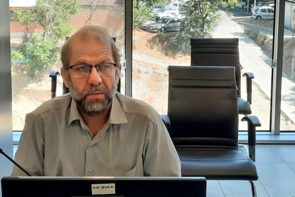 دولت منتظر تبعات قیمت‌گذاری دستوری لبنیات باشد