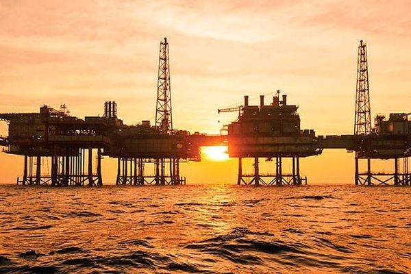 توافق ایران و عربستان و شوک به بازار نفت