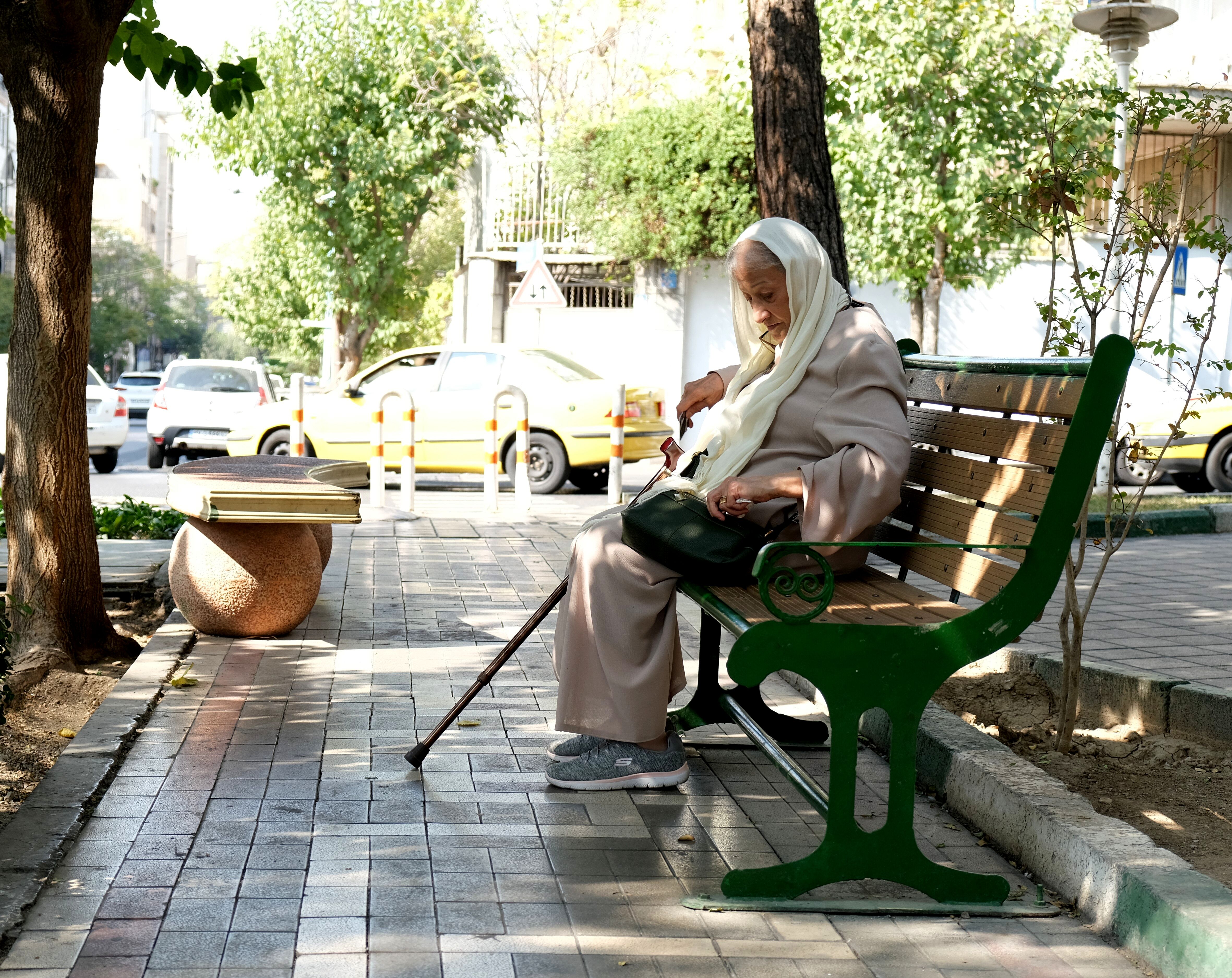 اعلام شرایط بازنشستگی پیش از موعد بانوان با ۲۰ سال سابقه خدمت + جزییات