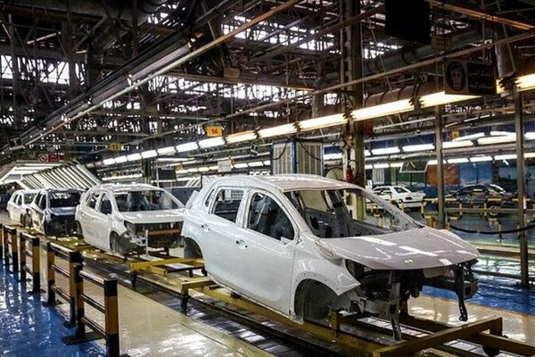 چرا بخش خصوصی واقعی در ایران، خودرو تولید نمی‌کند؟