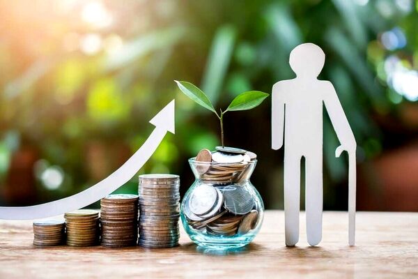 بازنشستگان نیروهای مسلح بخوانند/تایید پرداخت حق پرستاری 