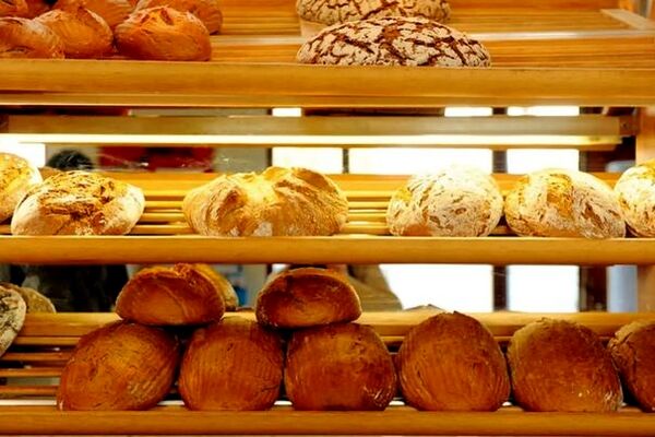 آزاد شدن صادرات نان با آرد غیر یارانه‌ای 