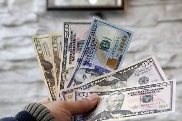 قیمت دلار بالا میرود؟ / پیش بینی قیمت دلار امروز