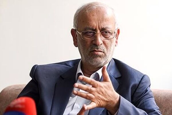 انتقاد از مانع‌‌تراشی دولت در مسیر  صنعت و تولید
