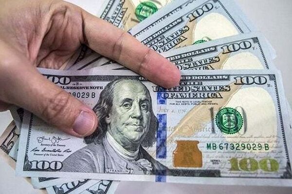 دلار روی دور گرانی/ یورو تغییر کانال داد
