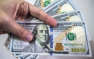دلار روی دور گرانی/ یورو تغییر کانال داد