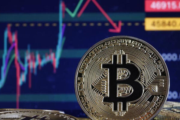پیشتازی بیت‌کوین در بازار ارزهای دیجیتال/ادامه بازدهی منفی دوج‌کوین