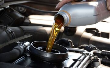 افزایش قیمت روغن موتور تخلف است/ گرانفروشی به سامانه ۱۲۴ گزارش دهید