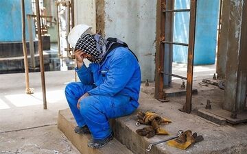 حداقل دستمزد کارگران چند درصد پایین‌تر از خط فقر است؟+اینفوگرافی