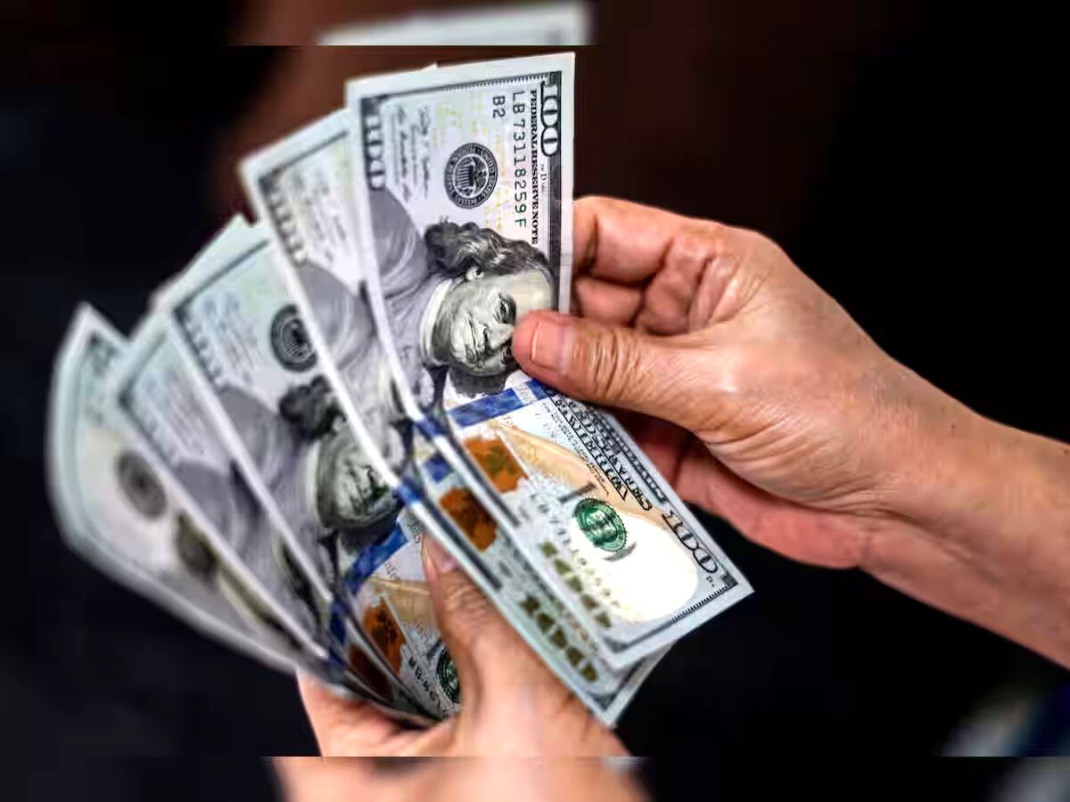 روند افزایشی قیمت دلار در مرکز مبادله