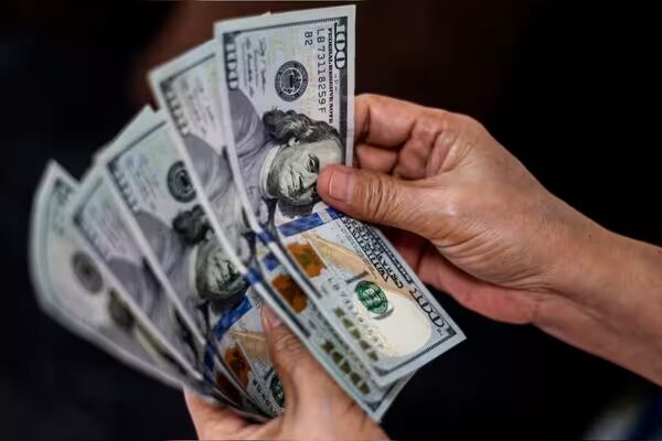 چرا ۲۰میلیارد ارز صادراتی به بازار برنگشت؟