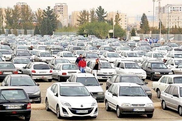 دور باطل قیمت‌گذاری خودرو/گرانی خودرو ادامه دارد