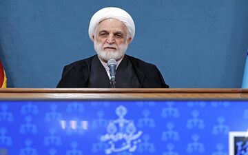  این وزیر باید به زندان برود/ماجرای ساداتی‌نژاد درس عبرتی برای مسئولانی خواهد شد 