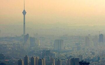 مرگ  ۶۳۹۸ نفر تهرانی براثر آلودگی هوای در سال گذشته / تعطیلی مدارس تنها راه‌حل دولت برای مدیریت بحران