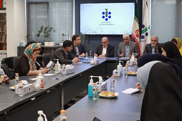 عملکرد هفتمین هیات مدیره سندیکای صاحبان صنایع داروهای انسانی ایران